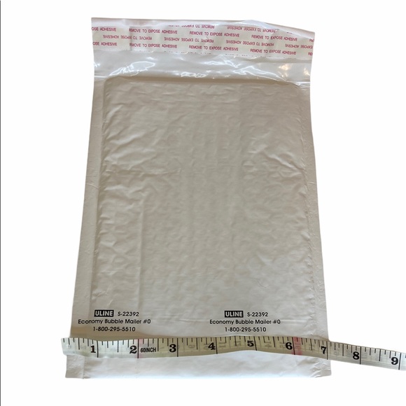 20 White bubble mailers (7”x9”)+ 28 heart … - Picture 4 of 4